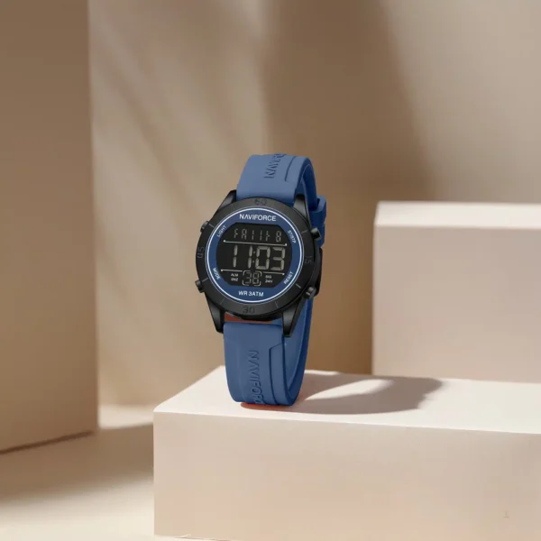 Naviforce Eve NF-5054 women’s fashion watch with round dial and stylish strap