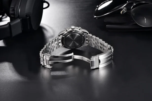 Hafta Bazaar by Pagani PD-1775 Chrono Jubilee Signature Series watch featuring a refined chronograph dial, Jubilee-style bracelet, and polished stainless-steel finish.