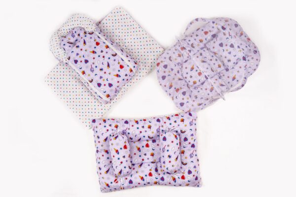 Hafta Bazaar by 8-piece newborn baby bedding set with carry nest, pillow, bolsters, quilt, and soft bedding accessories.